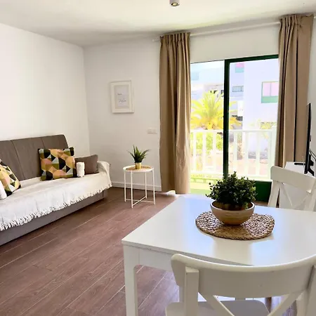 Апартаменты Kame House *